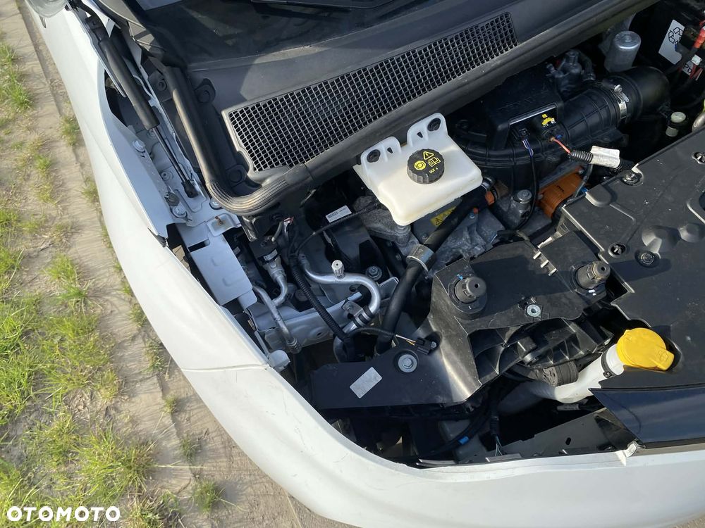 Renault Zoe - 32