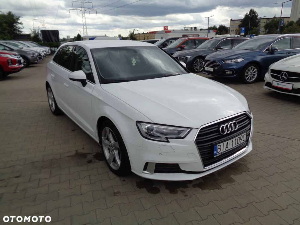 Audi A3 Sportback - 4