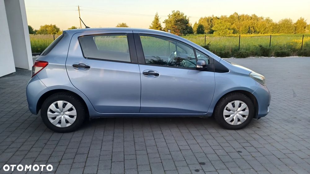 Toyota Yaris - 7