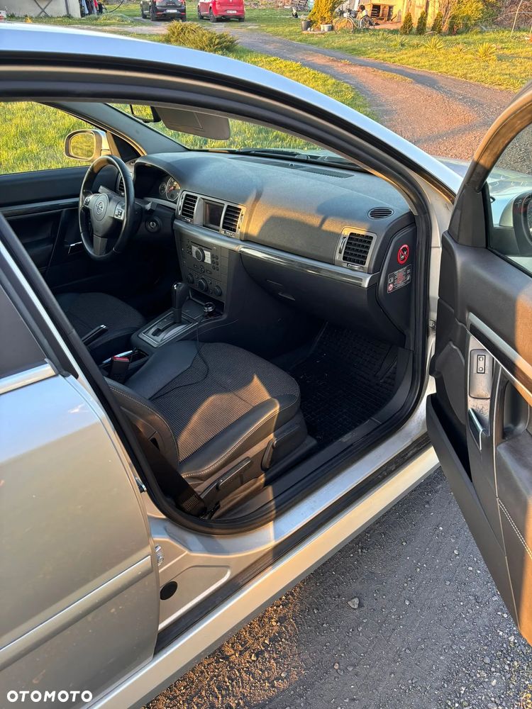 Opel Vectra 1.9 CDTI Sport / GTS ActiveSelect - 3