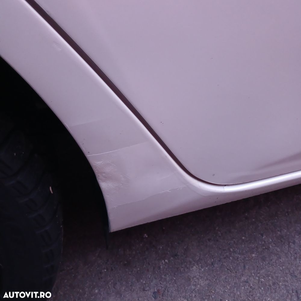 Toyota Auris 1.8 L VVT-i HSD Sol - 19