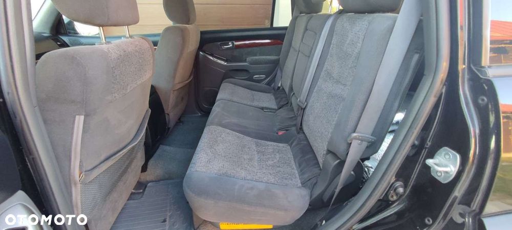 Toyota Land Cruiser - 9