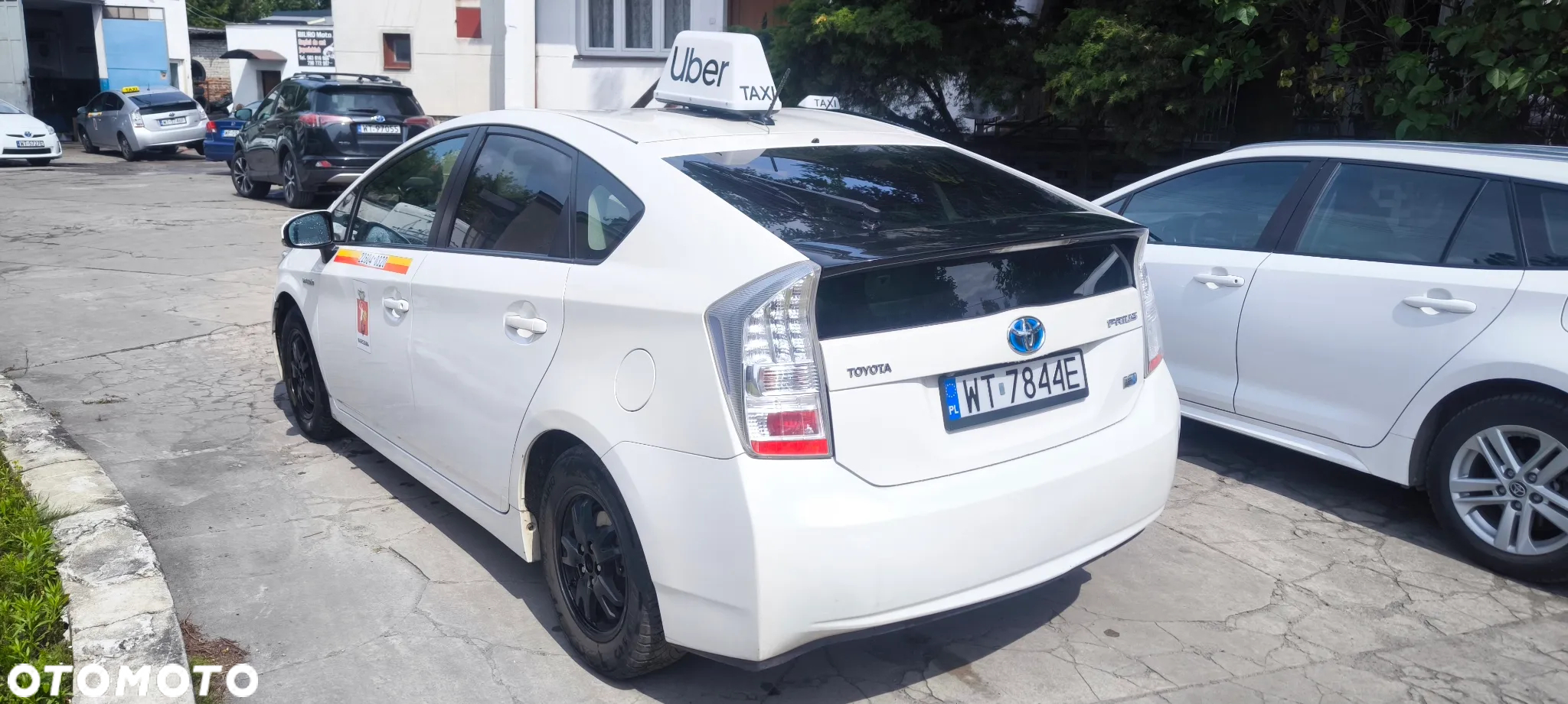 Toyota Prius 1.8 HSD Sol - 4
