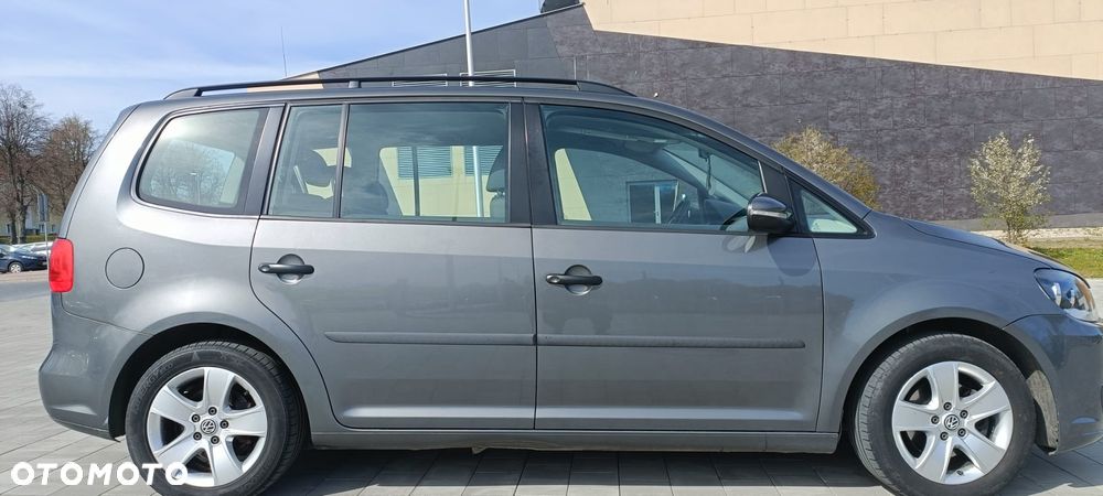 Volkswagen Touran 1.6 TDI DPF BlueMotion Technology Life - 4