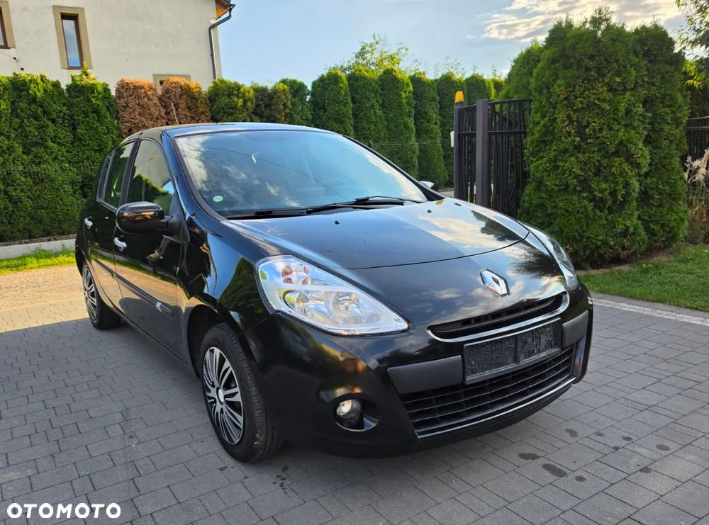 Renault Clio - 2