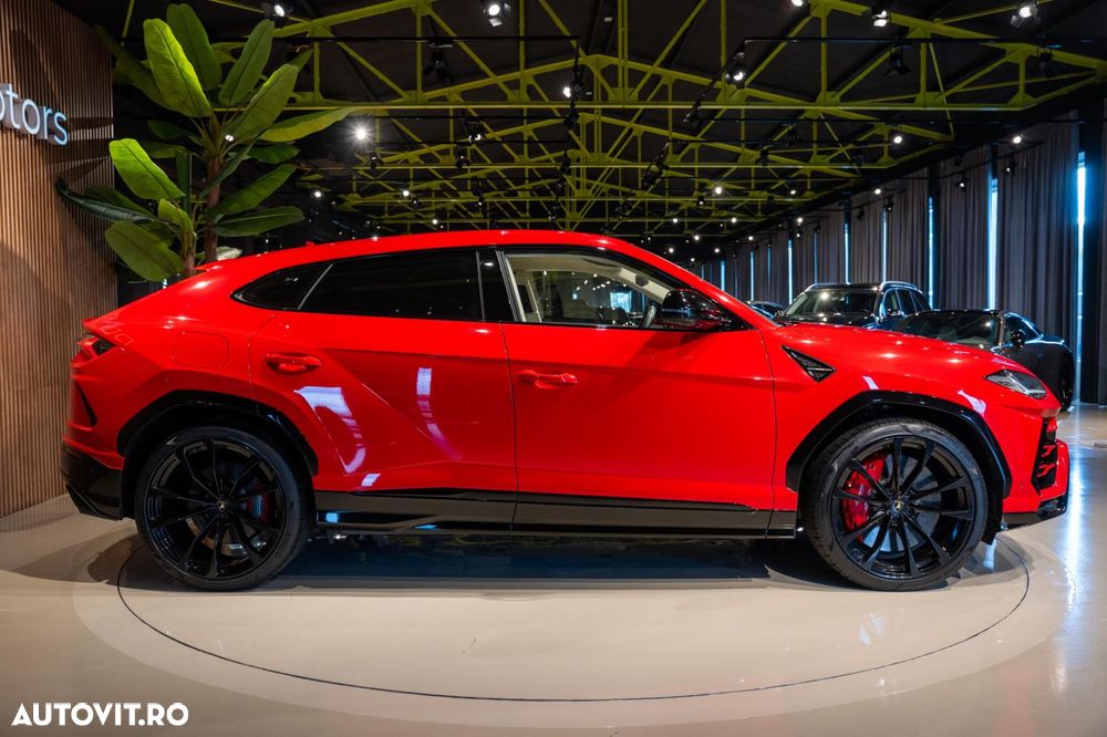Lamborghini URUS - 15