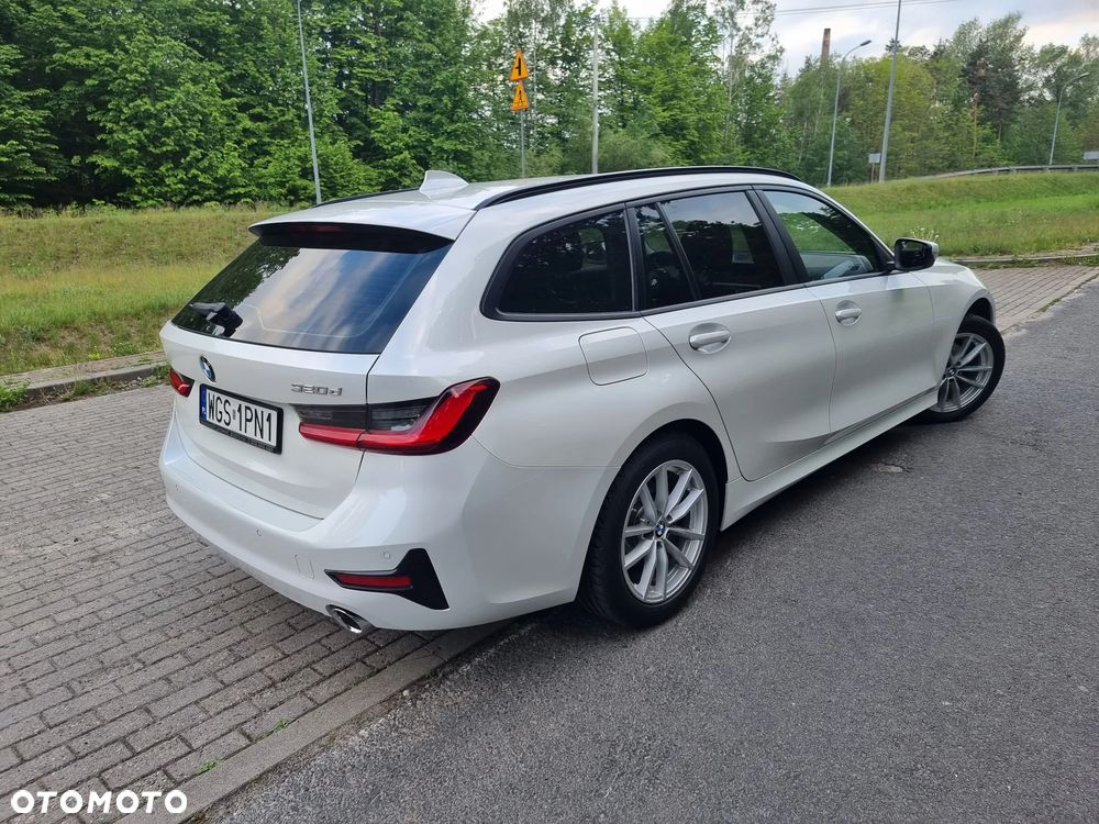 BMW Seria 3 320d Edition Luxury Line Purity - 37