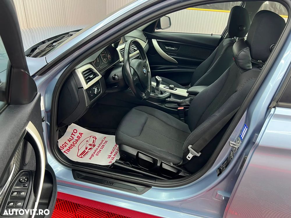 BMW Seria 3 316i - 12