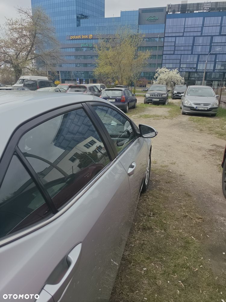 Toyota Corolla 1.6 Active EU6 - 18