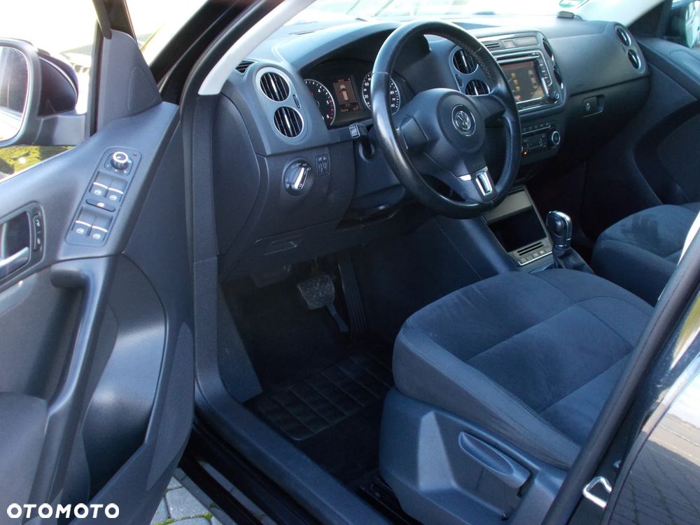Volkswagen Tiguan 2.0 TDI 4Mot R-Style DSG - 9