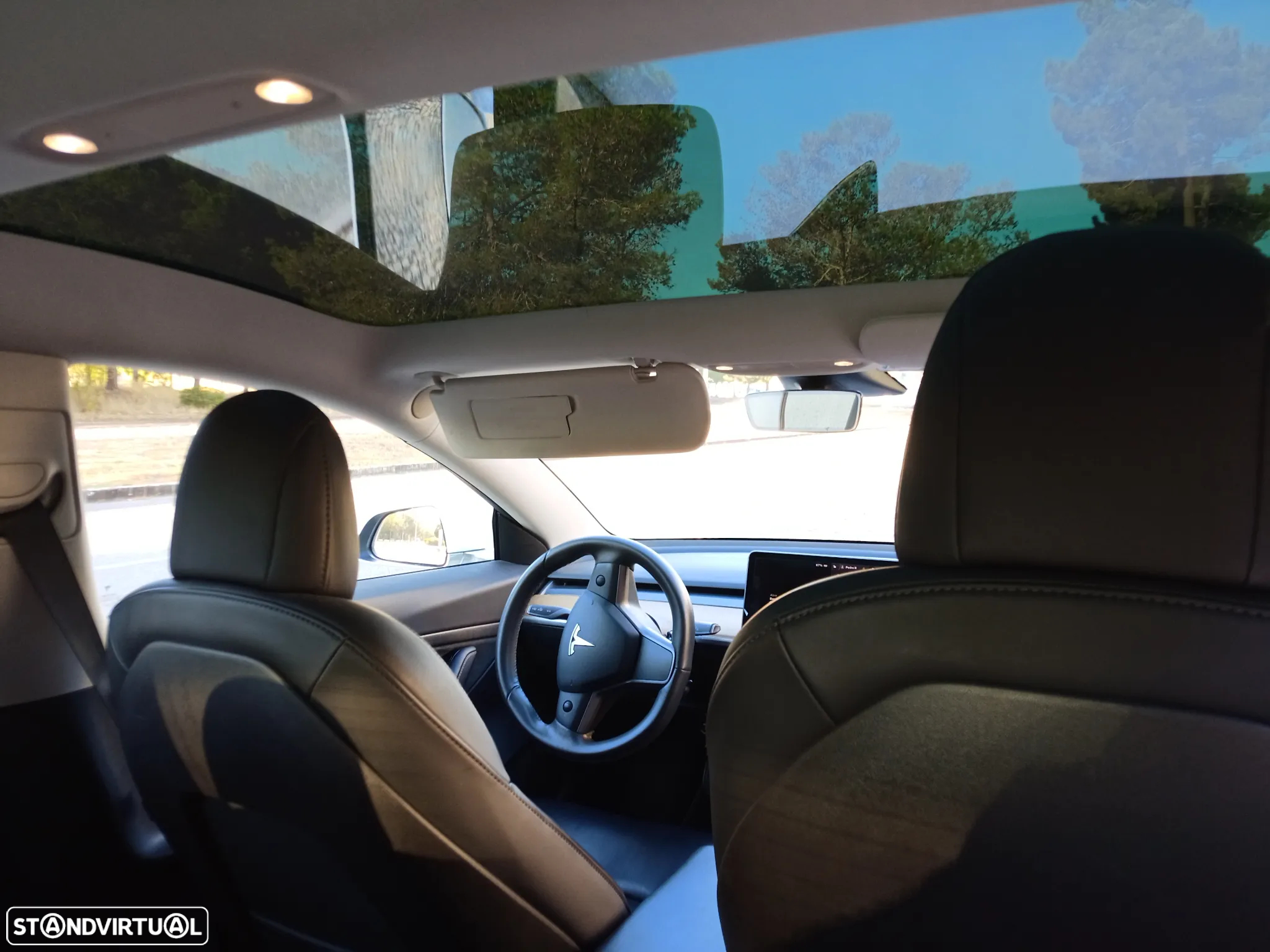 Tesla Model 3 - 10