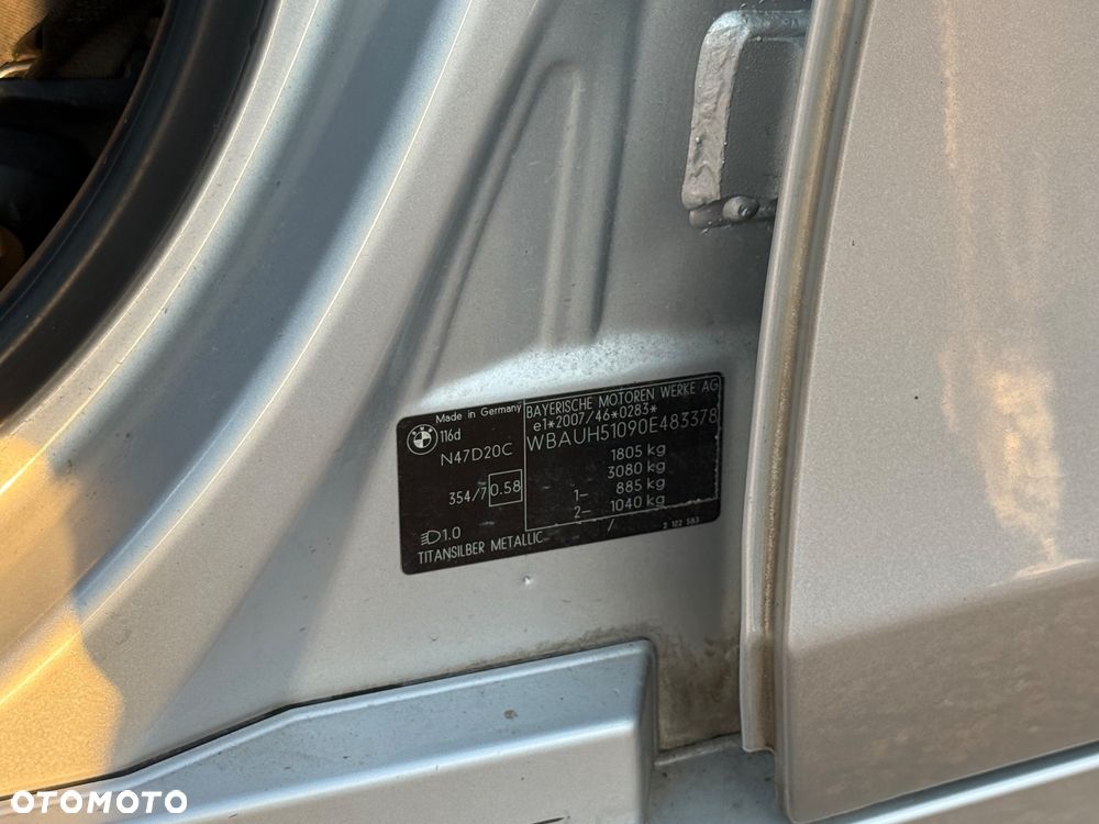 BMW Seria 1 116d - 28