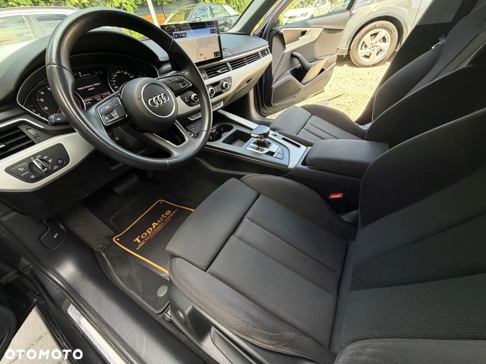 Audi A4 Limousine 40 TFSI S tronic design - 18