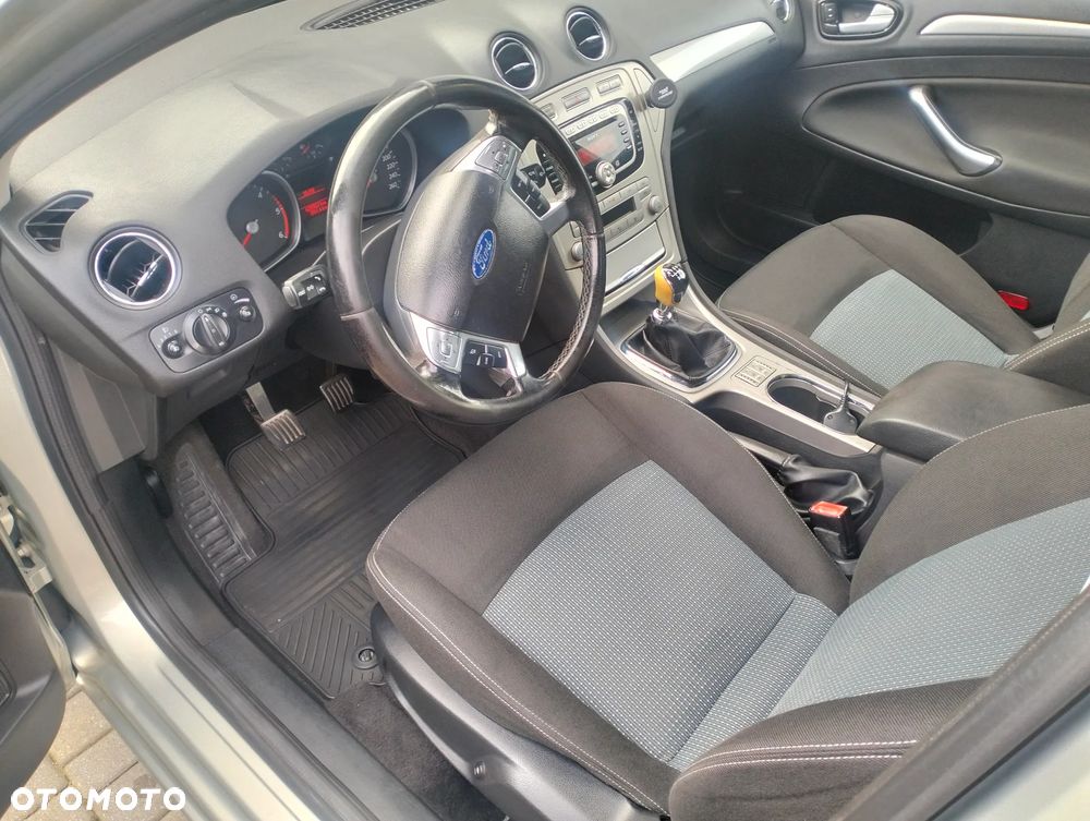 Ford Mondeo 2.0 TDCi EConetic - 12