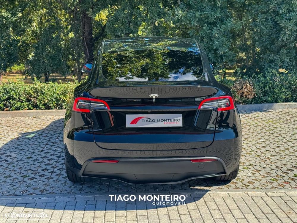 Tesla Model Y Tração Traseira — fotografia 32