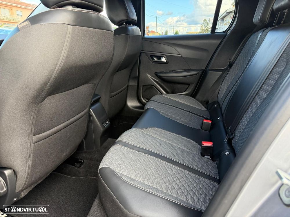 Peugeot 208 1.2 Hybrid Allure e-DCS6 - 10