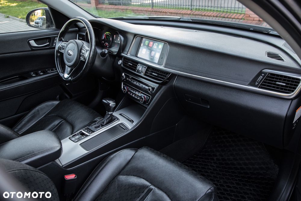 Kia Optima Sportagon 2.0 GDI Attract - 33