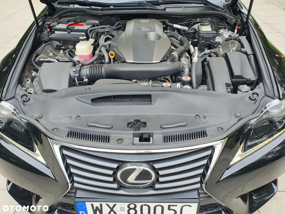 Lexus IS 200t Elite - 17