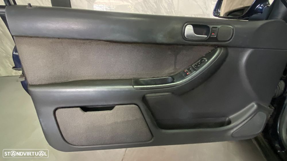 Audi A3 1.6 Sport - 16