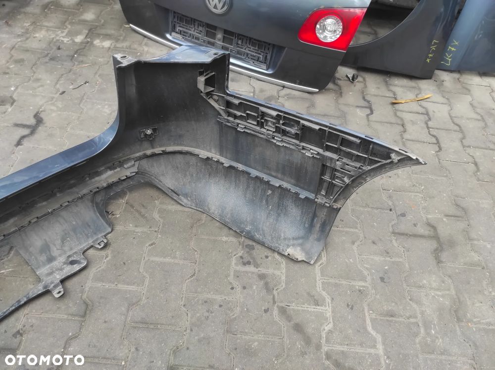 VW PASSAT B6 KOMBI ZDERZAK TYŁ TYLNY CHROM HAK HOLOWNICZY PDC CZUJNIKI PARKOWANIA LC5F  SZARY WYSYŁKA !!!!! - 11