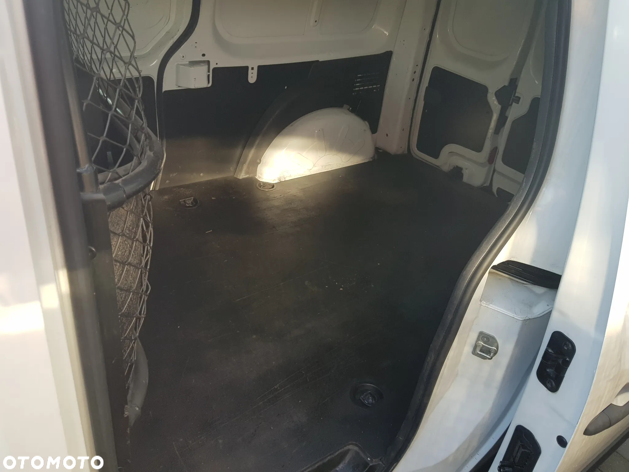 Renault Kangoo 1.5 dCi Zen - 12