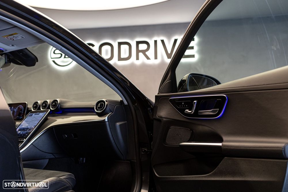 Mercedes-Benz C 300 e T 9G-TRONIC AMG Line - 27