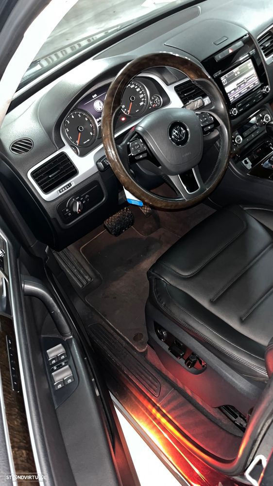 VW Touareg 3.6 V6 FSi Auto Individual - 4