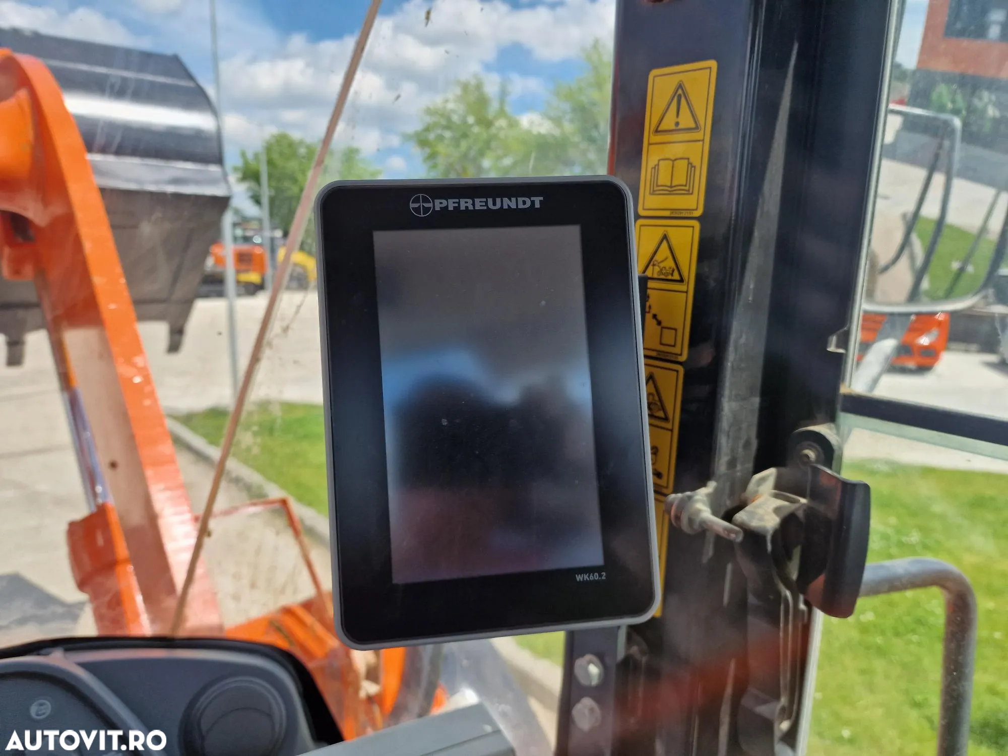 Hitachi ZW220, 8.453h, cupa 3,5mc, 2 Anv NOI, Gresare automata, Cantar, Camera spate, 18,6t, STARE FOARTE BUNA-PROMOTIE 74900 EUR+Tva - 6