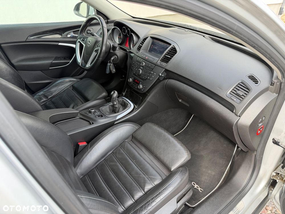 Opel Insignia 2.8 V6 Turbo 4x4 Cosmo - 11