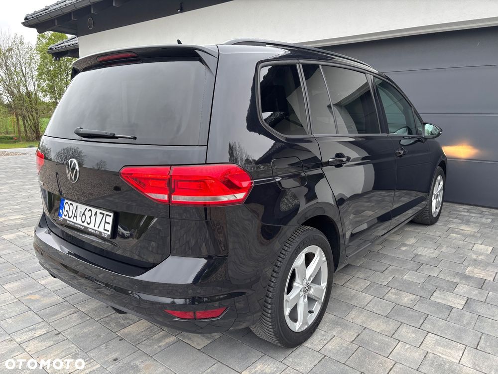 Volkswagen Touran - 6