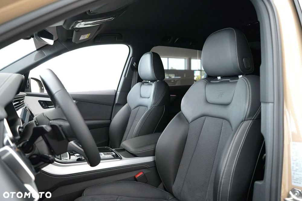 Audi Q7 - 15