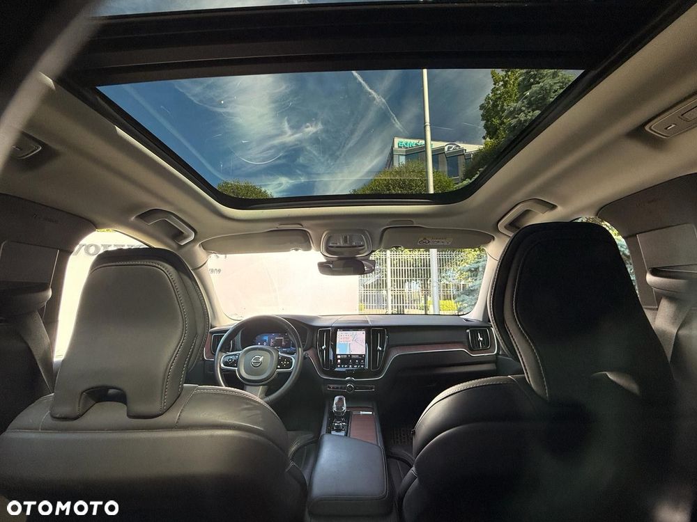 Volvo XC 60 - 32