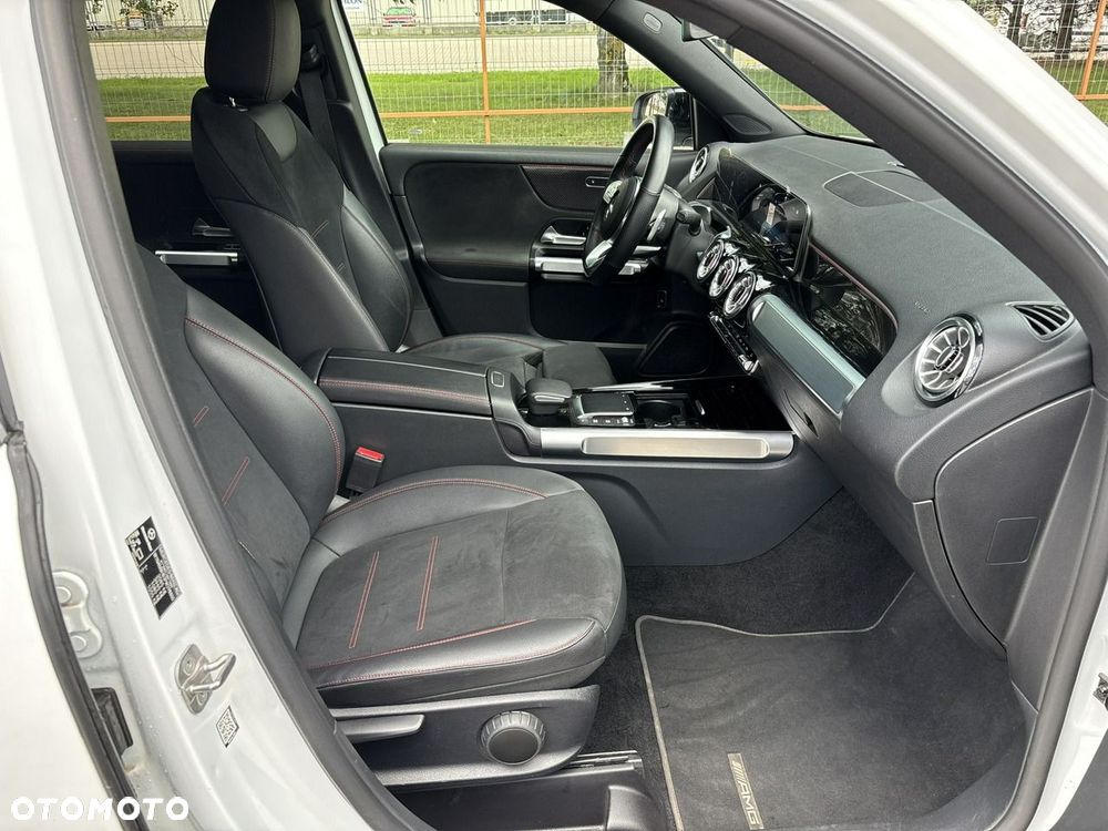 Mercedes-Benz GLB 200 7G-DCT - 15