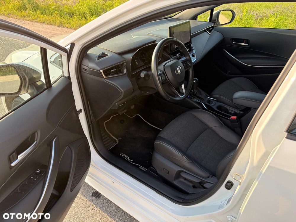 Toyota Corolla 2.0 Hybrid Style - 10