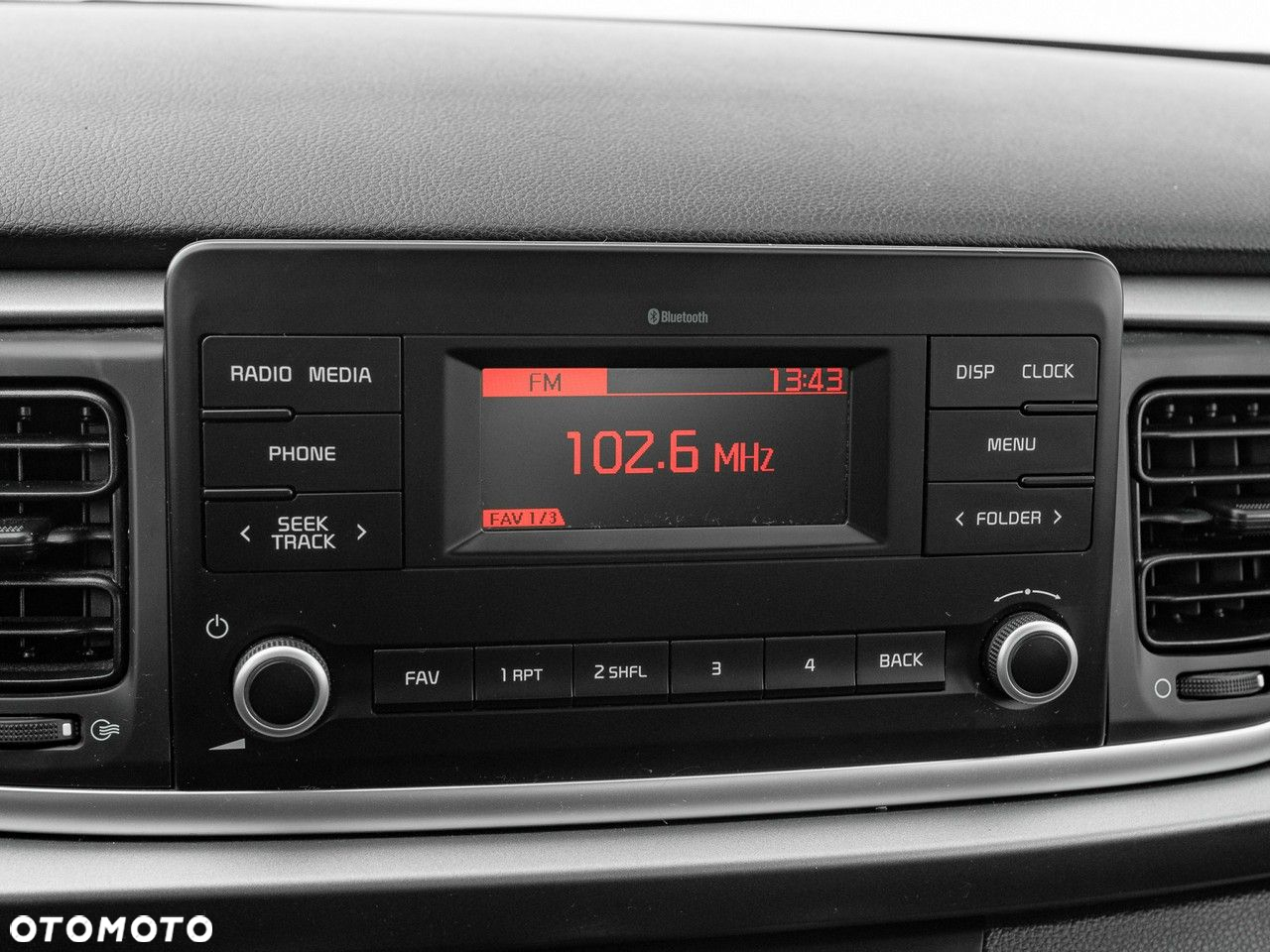 Kia Rio 1.2 M - 22
