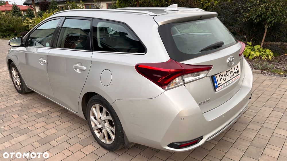 Toyota Auris 1.6 Prestige - 7