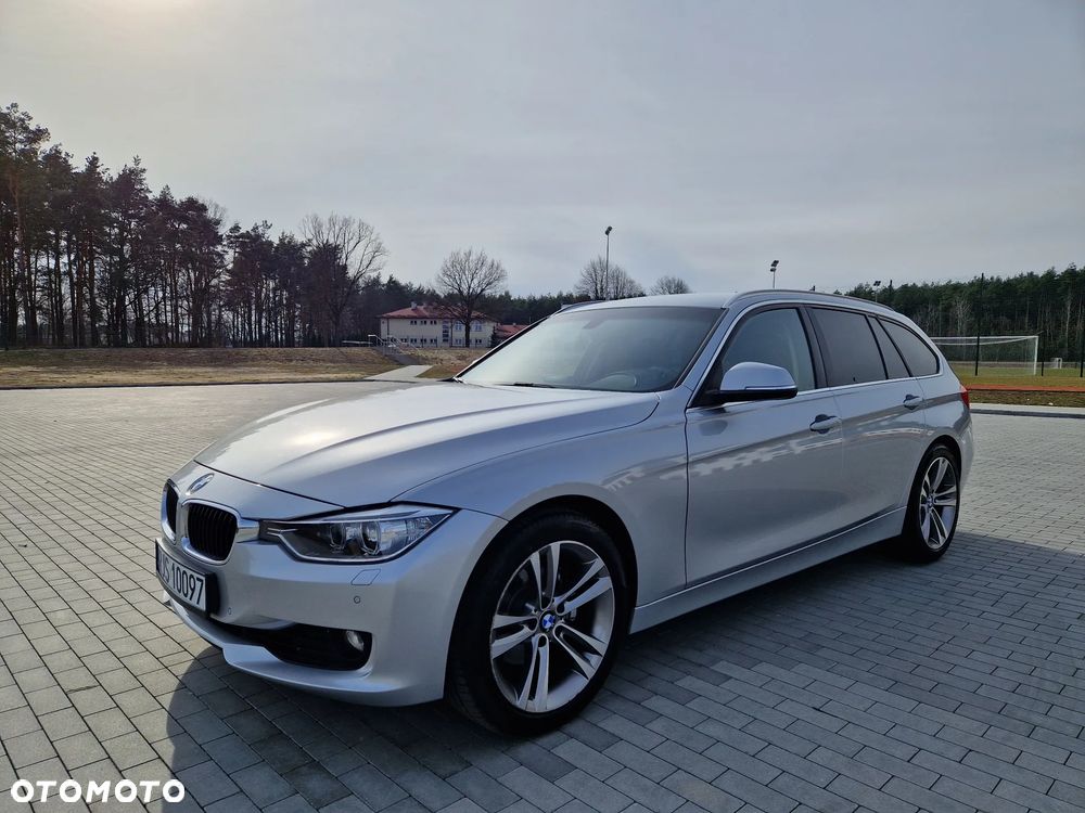 BMW Seria 3 320d xDrive - 9