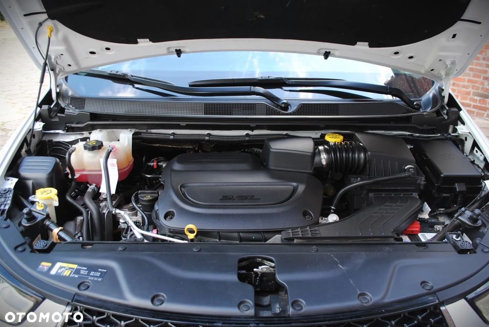 Chrysler Pacifica - 13