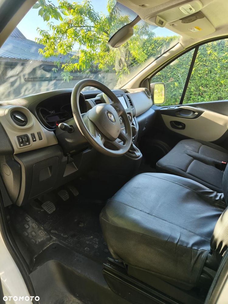 Renault Trafic - 2