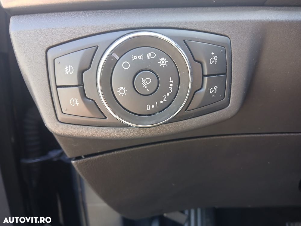 Ford Mondeo - 8