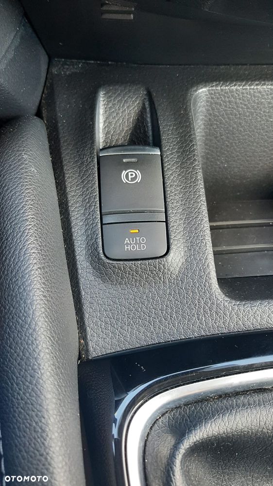 Nissan Qashqai 1.3 DIG-T AKARI - 34