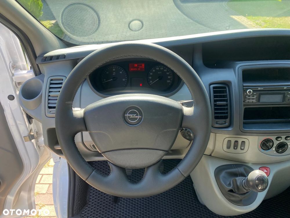Opel Vivaro - 15