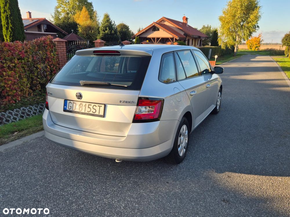 Skoda Fabia - 11