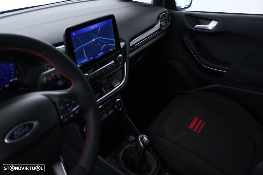 Ford Fiesta 1.0 EcoBoost MHEV ST-Line X - 31