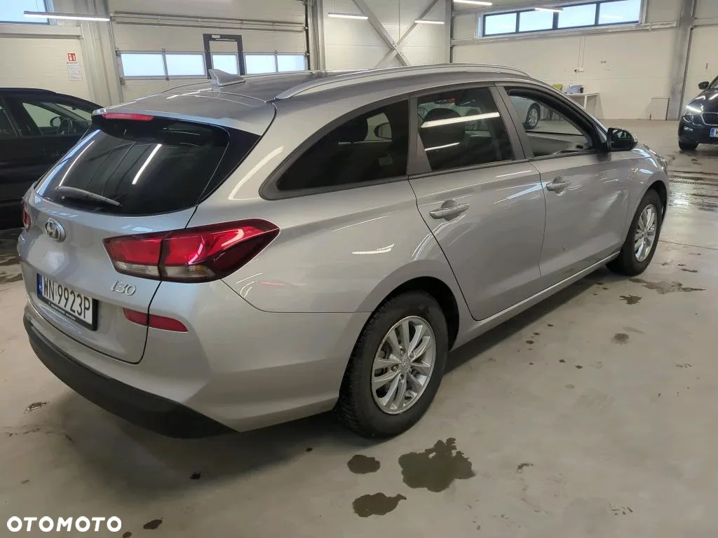 Hyundai i30 1.5 DPI Classic + - 4
