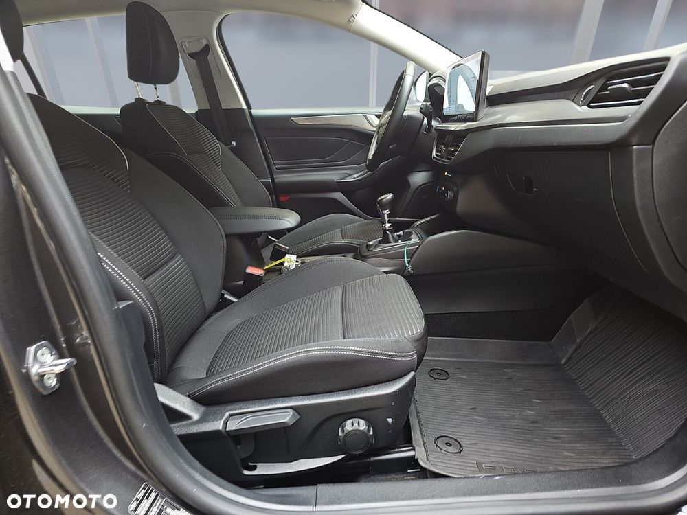 Ford Focus 1.0 EcoBoost Titanium - 9