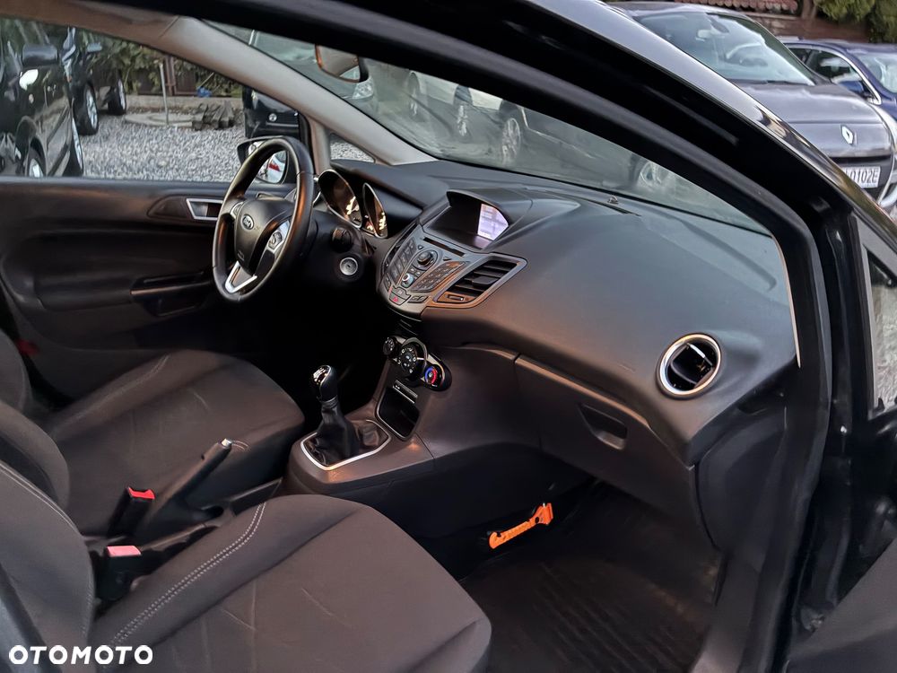 Ford Fiesta 1.6 TDCi Individual - 13