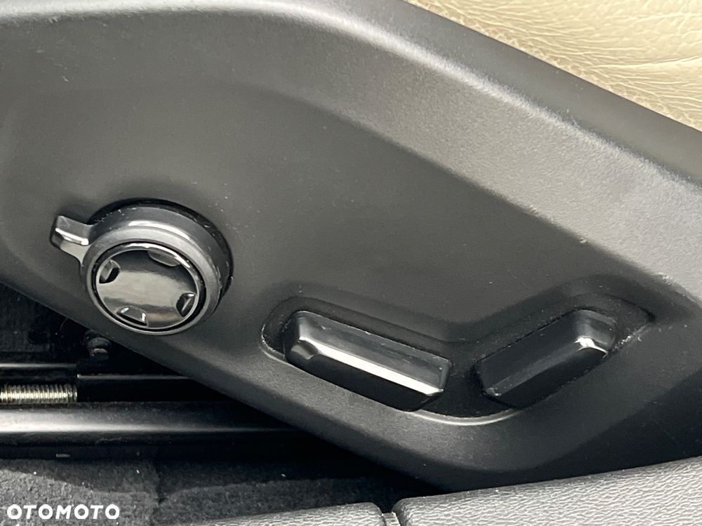 Volvo V60 D4 Geartronic Inscription - 15