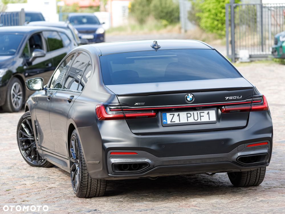 BMW Seria 7 750Li xDrive sport - 9