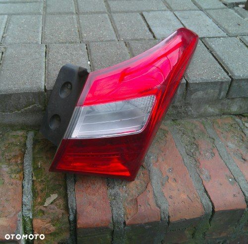 HYUNDAI I30 II HB 12+ PRAWA TYLNA LAMPA ORYGINAŁ - 1